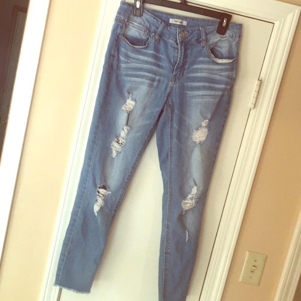 Refuge light wash distressed boyfriend style jeans